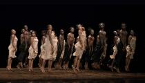  A Sagração de Pina Bausch, recriada com dançarinos de toda a África (divulgação, Pina Bausch Foundation, École des Sables – Sadler’s Wells)