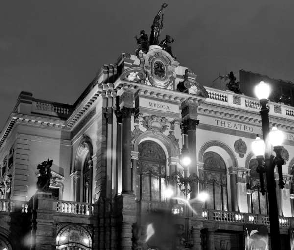 O Theatro Municipal de São Paulo [Revista CONCERTO / Carlos Goldgrub]