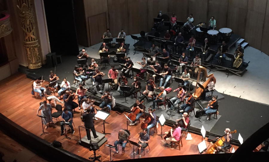 Ensaio do espetáculo da série Vozes, no Theatro Municipal do Rio de Janeiro [Reprodução/Facebook/Theatro Municipal]