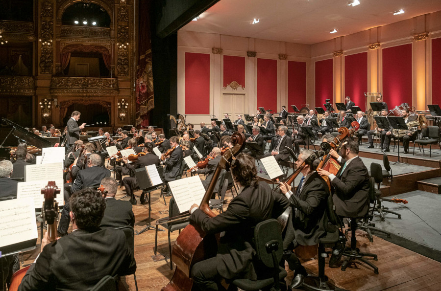 A Ospa durante concerto no início de julho no Teatro Colón [Divulgação/Maximo Parpagnoli]