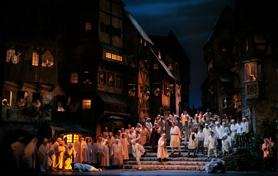 Cena da ópera “Os mestres cantores de Nuremberg”, exibida pelo Metropolitan de Nova York [Divulgação]