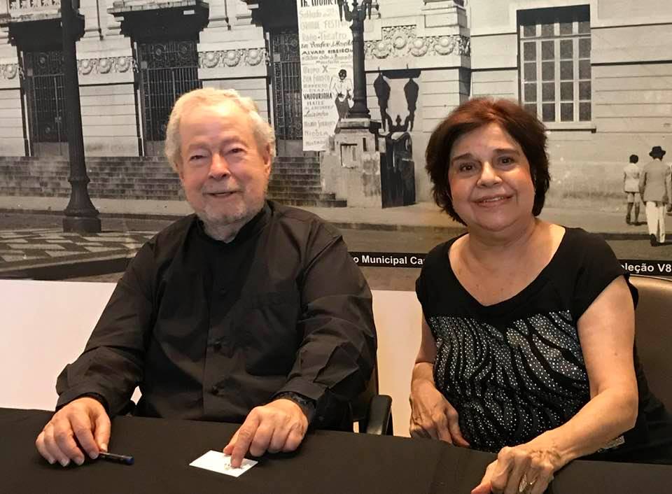 Rosana Martins com o pianista Nelson Freire [Acervo Pessoal]