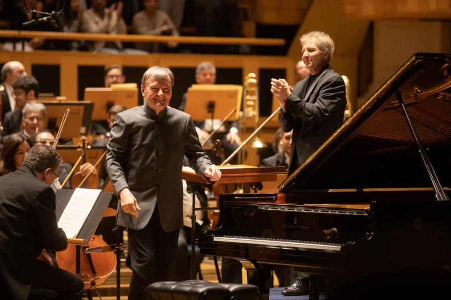 Stephen Hough durante concerto com a Osesp na Sala São Paulo em junho [Divulgação]