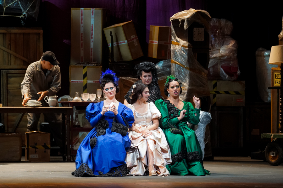 Gabriella Pacce, Maria Carla Pino, Juliana Taino e Ana Lucia Benedetti [Divulgação/Íris Zanetti]