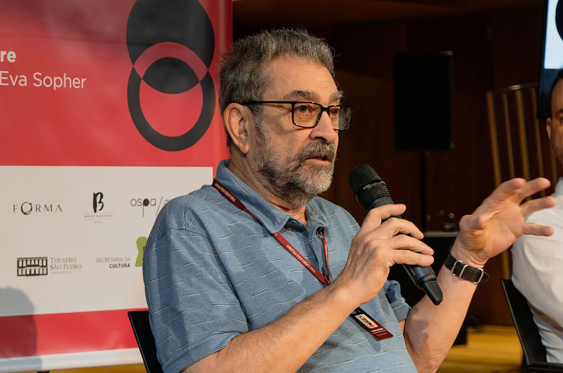 Antonio Hohlfeldt, ex-presidente da Fundação Theatro São Pedro, no encontro ‘Ópera em pauta’ realizado em outubro no Multipalco (divulgação, Vitoria Proença)