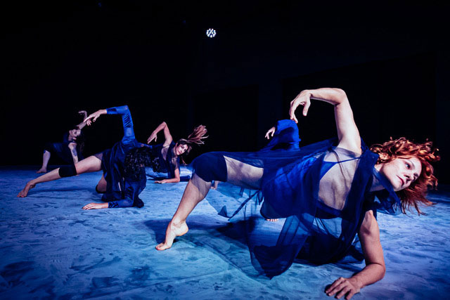 Cena de ‘Céu de pêssego’, da Quasar Cia de Dança (divulgação)