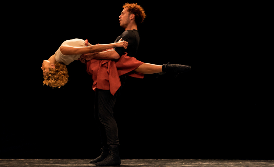 Cena da coreografia 'Estância' [Divulgação/José Luiz Pederneiras]
