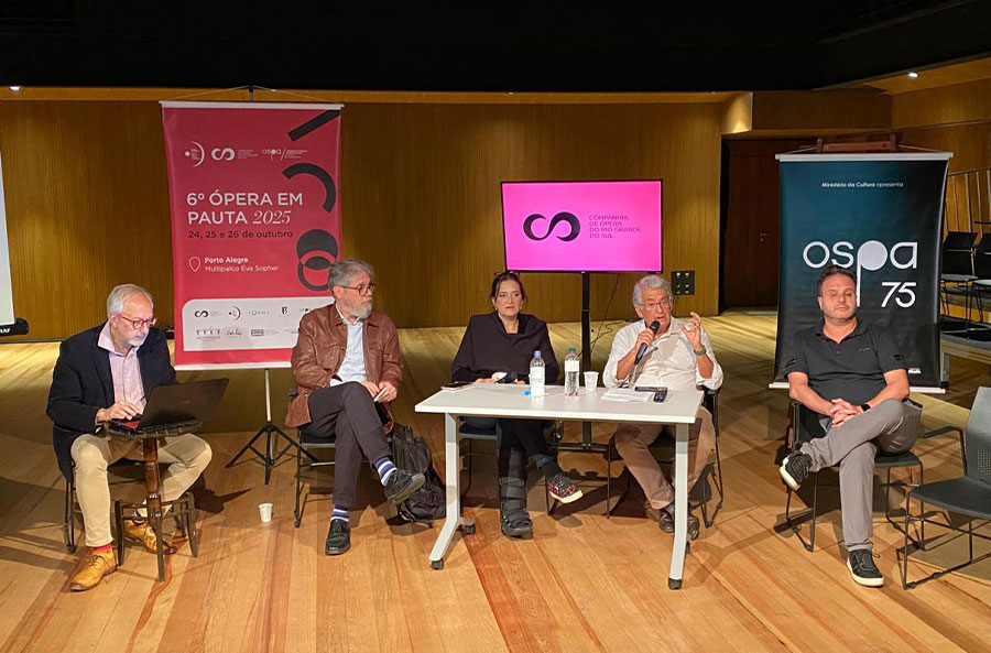Abel Rocha, André Cardoso, Flávia Furtado, João Guilherme Ripper e André Heller-Lopes no encontro Ópera em pauta (Revista CONCERTO)