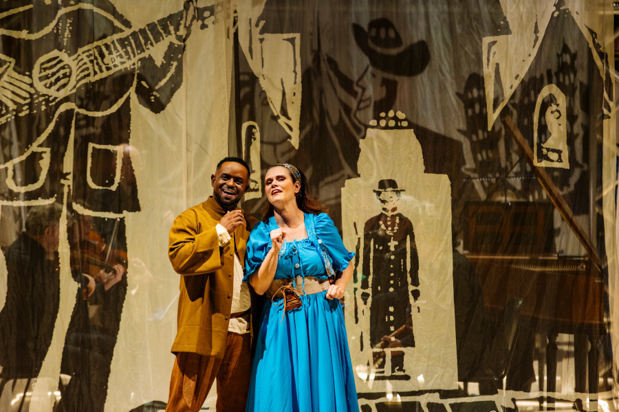 Geilson Santos e Gabriella Pace em cena de 'O Auto da Catingueira' no Teatro Cultura Artística [Divulgação]