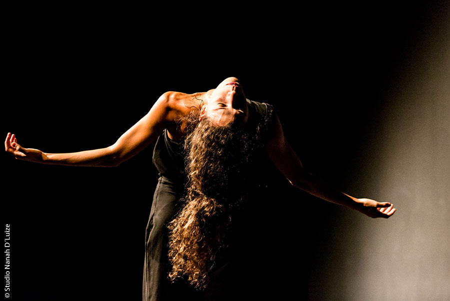 Luiza Braz, bailarina na escola Folkwang, atualmente é solista na cena independente alemã (divulgação, Nanah D'Luize)