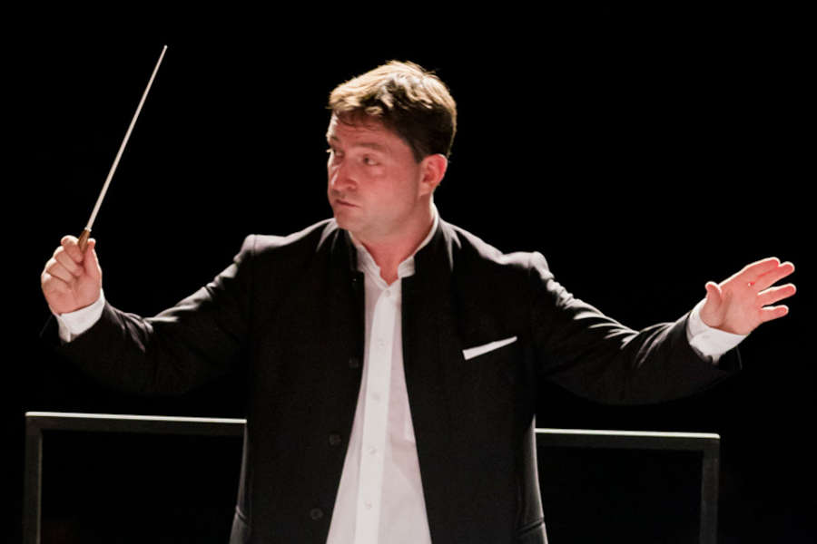 O maestro Knut Andres [Divulgação/Rodrigo Alves]