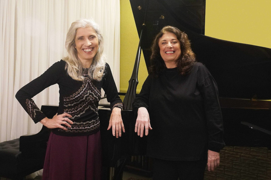 A pianista Araceli Chacon e a soprano Adelia Issa [Divulgação]