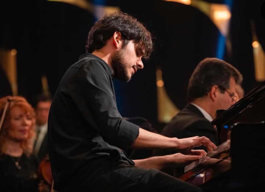 O pianista Bruno de Lorenzo [Reprodução]