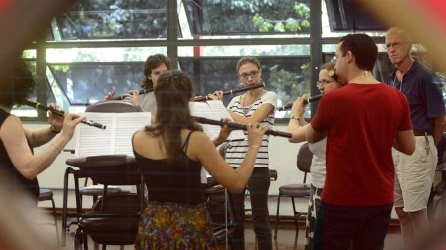 Alunos na edição do ano passado da Oficina de Música de Curitiba [Divulgação]