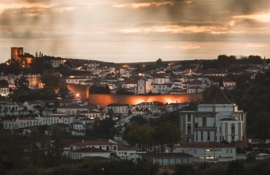 Vista da cidade de Óbidos, em Portugal [Divulgação/Turismo de Óbidos]