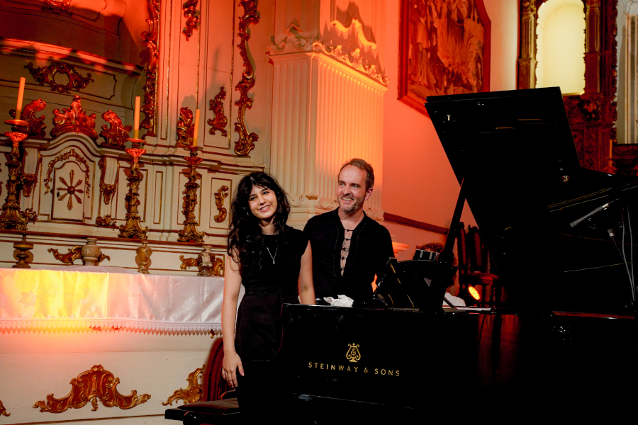 Isadora Rezende e Luiz Gustavo Carvalho fizeram recital a quatro mãos [Divulgação/Marlon de Paula]