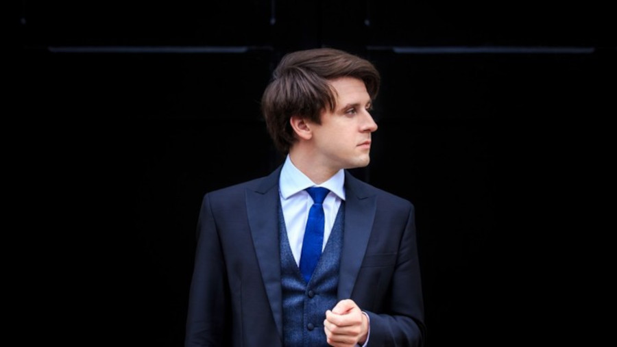 O pianista Vitaly Pisarenko será o solista das apresentações [Divulgação]