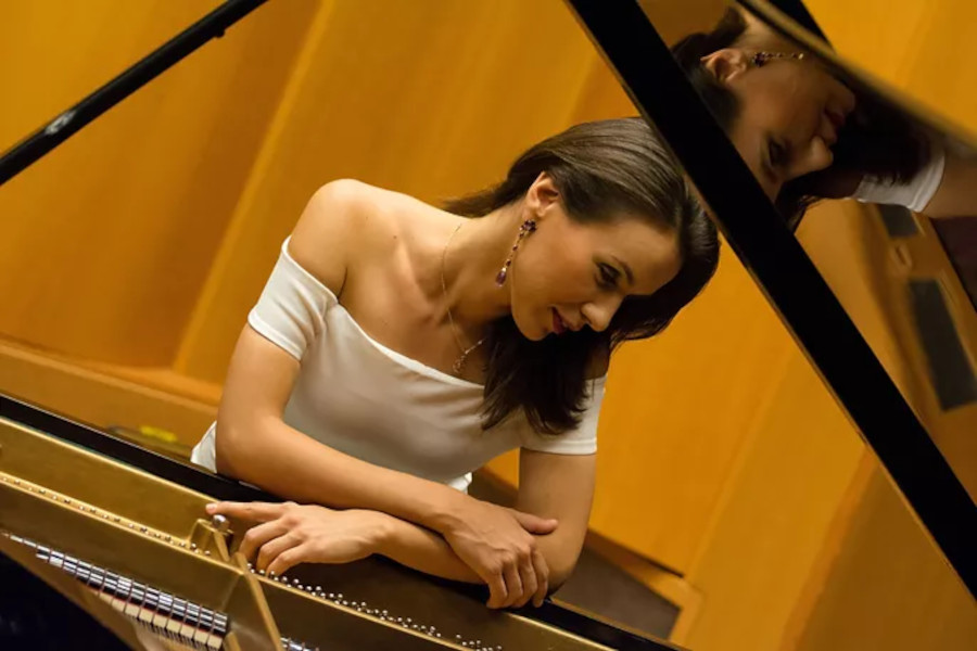 A pianista Ksenia Kogan toca em setembro com a Orquestra do Theatro São Pedro e Ira Levin [Divulgação]