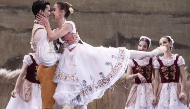 Revista Concerto Tabata Salles e Alyson Trindade na produção do ballet em 2024 no Theatro Municipal do Rio de Janeiro[Divulgação/ Daniel Ebendinger] 