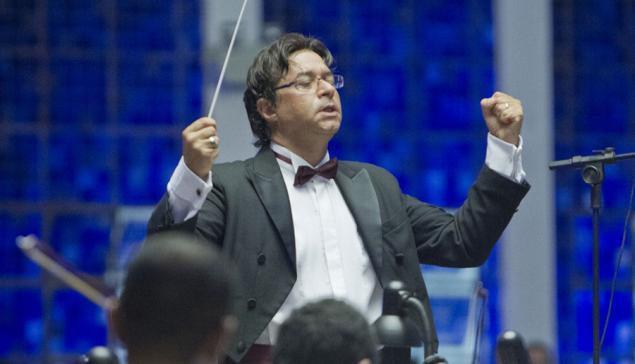 Revista Concerto Claudio Cohen [Reprodução/Facebook]