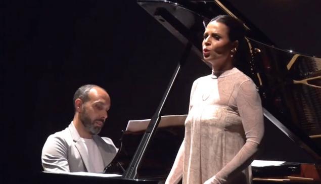 Revista Concerto A soprano Carla Cottini e o pianistas Ricardo Ballestero se apresentam no dia 15 de novembro (reprodução YouTube)