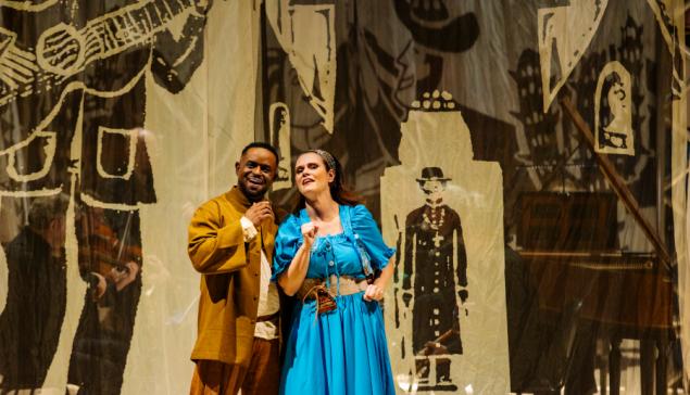 Revista Concerto Geilson Santos e Gabriella Pace em cena de 'O Auto da Catingueira' no Teatro Cultura Artística [Divulgação]