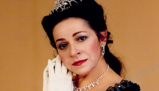 Revista Concerto Ileana Cotrubas como Violeta, em 'La traviata', de Verdi [Divulgação/Metropolitan Opera]