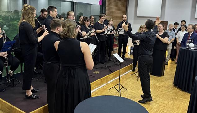 Revista Concerto Apresentação da Orquestra de Sopros de Baden-Württemberg da Alemanha na Wasbe de 2024, na Coreia do Sul [Divulgação]