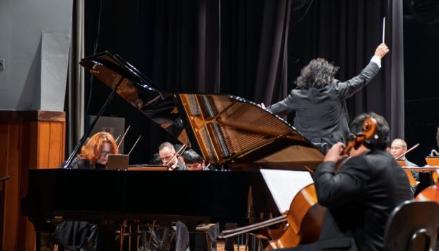 Revista Concerto Orquestra Sinfônica Municipal de Botucatu e Karin Fernandes em maio de 2025 [Divulgação/ Daniel Batista]