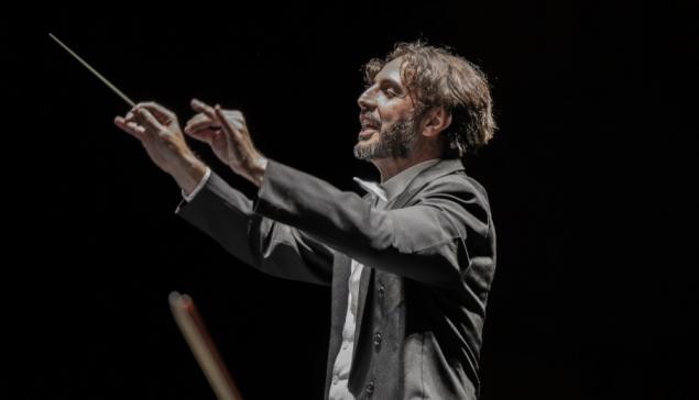 Revista Concerto André Brant [Reprodução/ Instagram/ Nelson Almeida]