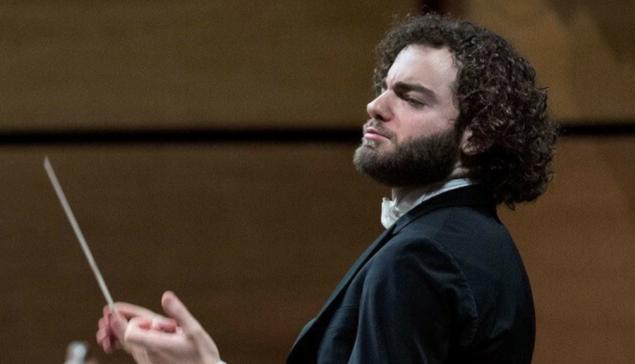 Revista Concerto Emmanuel Tjeknavorian [Divulgação/ Angelica Concari]