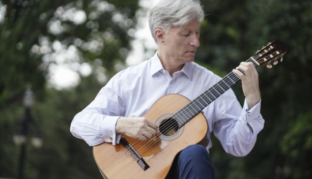 Revista Concerto Fabio Zanon [ Divulgação/ ©Heloisa Bortz]