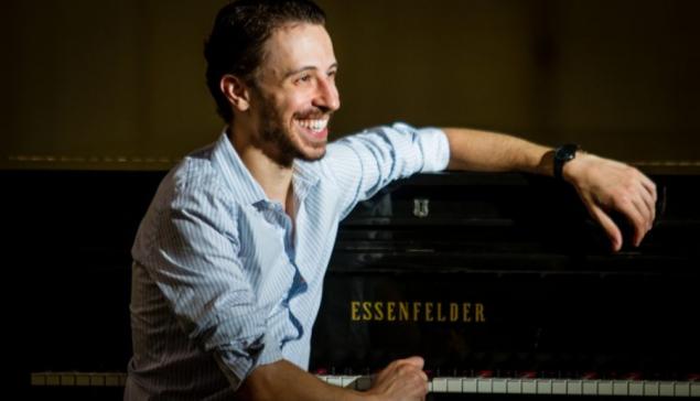 Revista Concerto O pianista Pablo Rossi se apresenta no Teatro Cultura Artística [Divulgação]