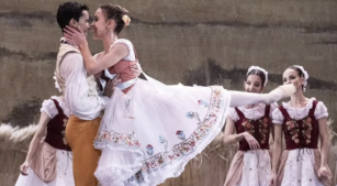 Tabata Salles e Alyson Trindade na produção do ballet em 2024 no Theatro Municipal do Rio de Janeiro[Divulgação/ Daniel Ebendinger] 