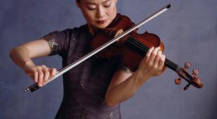 Violinista Midori [ Divulgação/ Timothy Greenfield-Sanders]