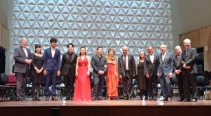 Premiados e jurados do Festival Interacional de Piano, na Sala Cecília Meireles (divulgação, Redmi Note 9 Casarika.com)