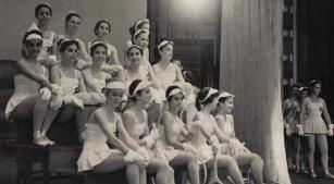 Bailarinas da década de 1960 (reprodução, Cedoc, TMRJ)