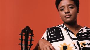 A violonista brasileira Gabriele Leite [Divulgação/Diego Bresani]