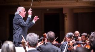 Maestro Isaac Karabtchevsky rege a Opes (divulgação, Daniel Ebendinger)