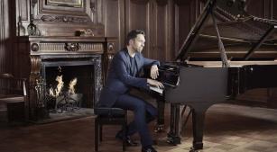 Pianista Leif Ove Andsnes  [Divulgação/ Gregor Hohenberg]