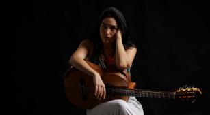 A violonista e compositora Elodie Bouny [Divulgação]