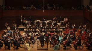 Concerto da Orquestra Sinfônica Heliópolis e do maestro Ira Levin no domingo, dia 22, no Teatro Baccarelli [Reprodução/YouTube]