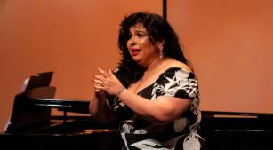 A soprano Jayana Gomes Paiva [Divulgação]