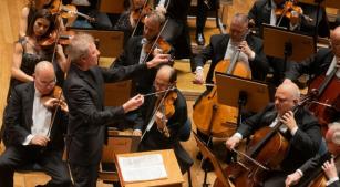 Thierry Fischer à frente da Osesp [Divulgação]