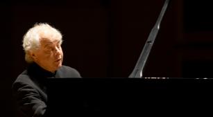 O pianista András Schiff durante recital na Sala São Paulo [Divulgação/Cultura Artística]