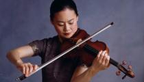 Violinista Midori [ Divulgação/ Timothy Greenfield-Sanders]