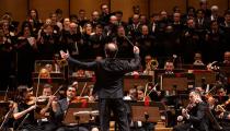 Roberto Minczuk, Orquestra Sinfônica Municipal e Coro Lírico [Divulgação/Larissa Paz]