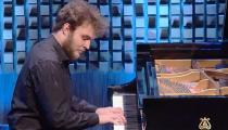 O pianista Luís Henrique Leite Andrade Araújo em apresentação na final (reprodução YouTube)