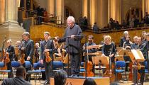 Philippe Herreweghe e seus músicos ao final do concerto na Sala São Paulo [Revista CONCERTO]