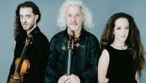 Maisky com os filhos Sascha (violinista) e Lily (pianista) [Divulgação]